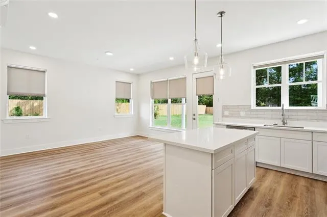 $2,000 | 745 Carroll Street, Unit F, Mandeville, LA 70448