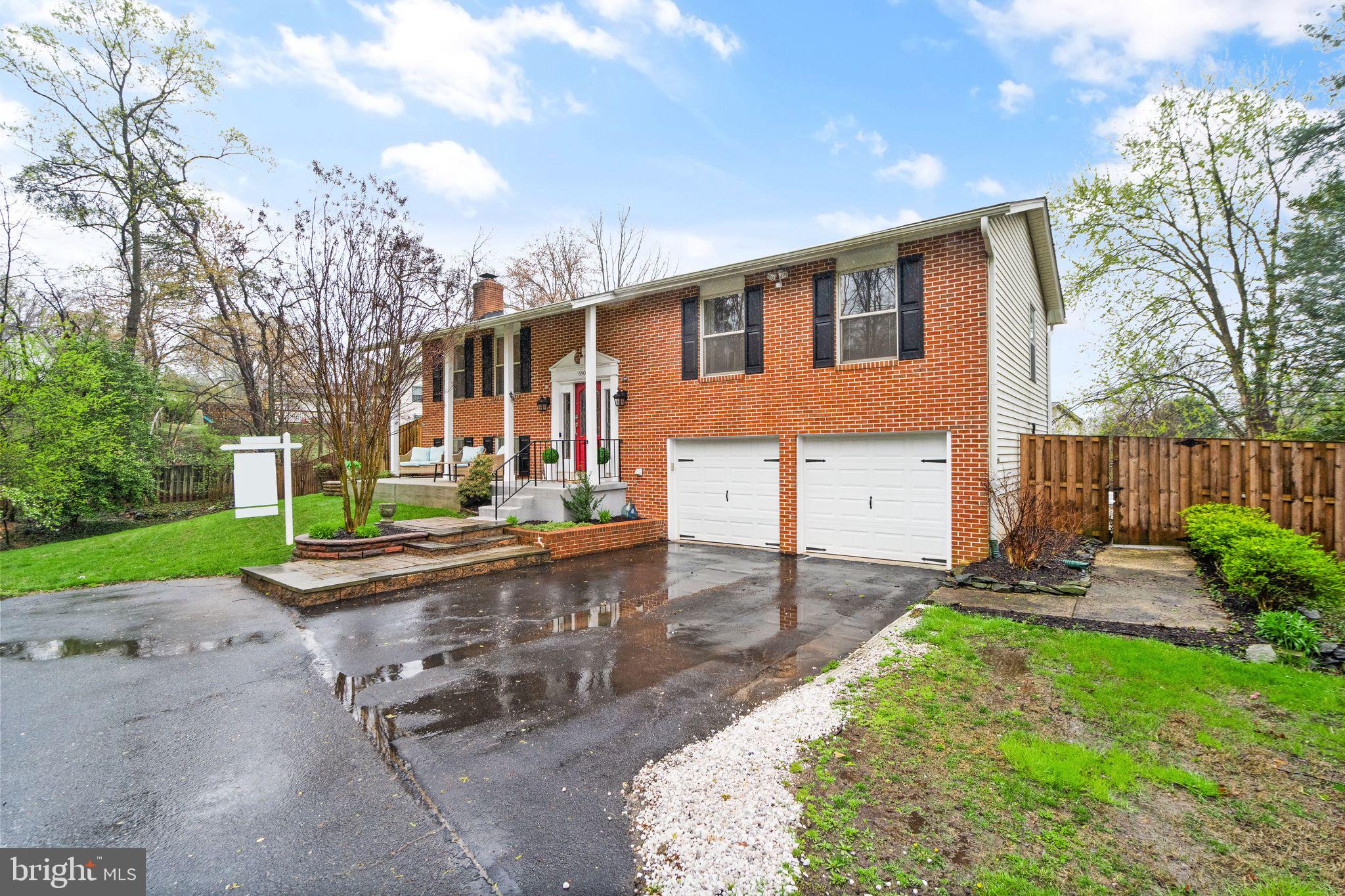 6901 Raspberry Plain Place Springfield, VA 22153 - Photo 5 of 55