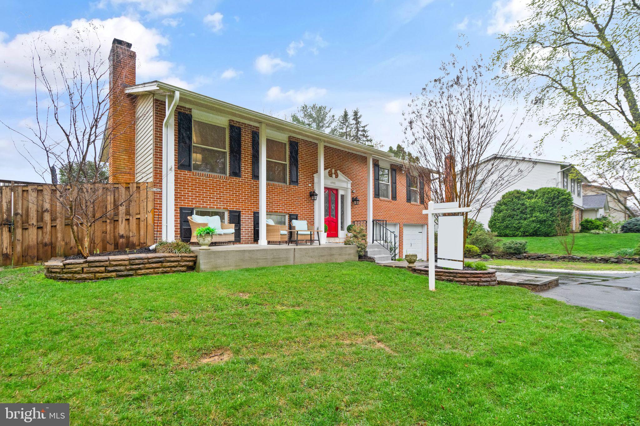 6901 Raspberry Plain Place Springfield, VA 22153 - Photo 8 of 55