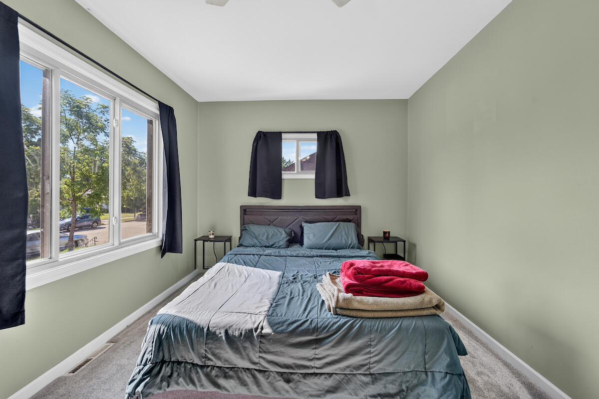 2018 Cleveland Avenue Racine, WI 53405 - Photo 10 of 20 Primary Bedroom