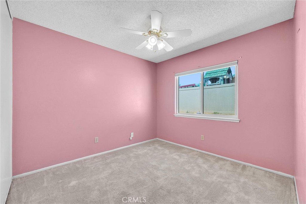 896 North Arrowhead Avenue Rialto, CA 92376 - Photo 26 of 31