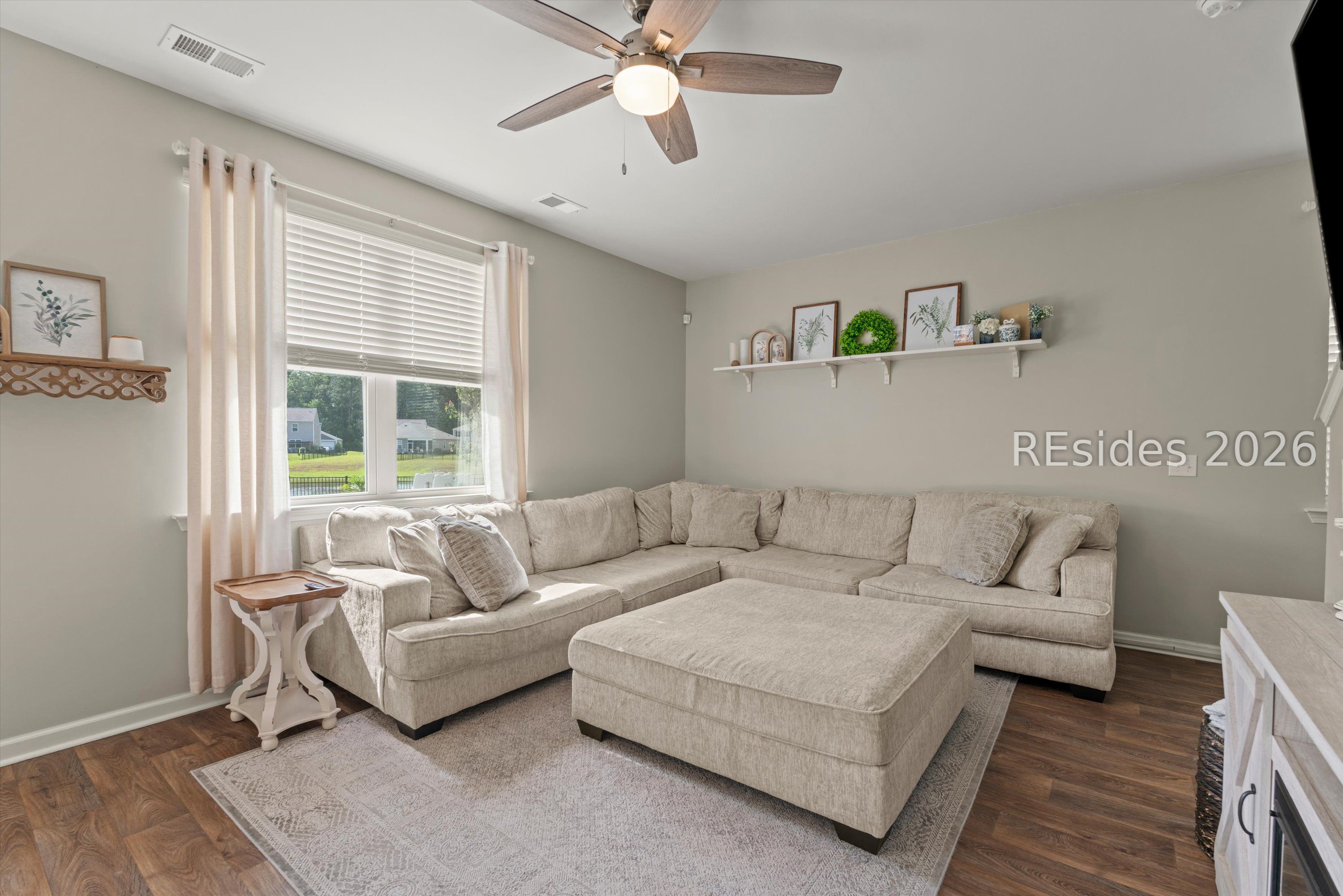106 Cedar View Circle Bluffton, SC 29909 - Photo 14 of 37 Abundance of natural light