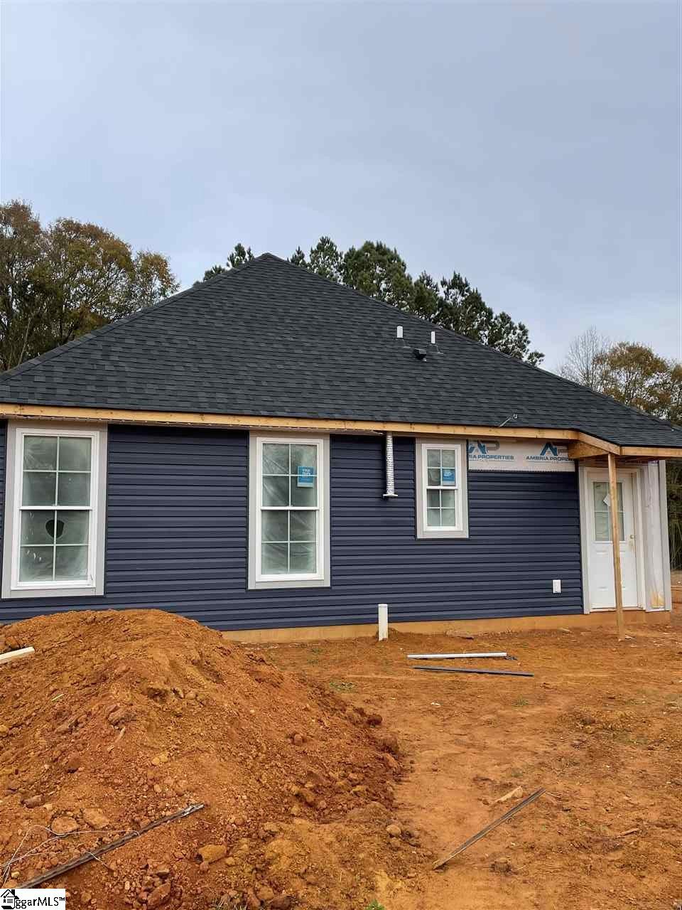 3413 Old Buncombe Road Greenville, SC 29617 - Photo 3 of 11 Gallery Image 3