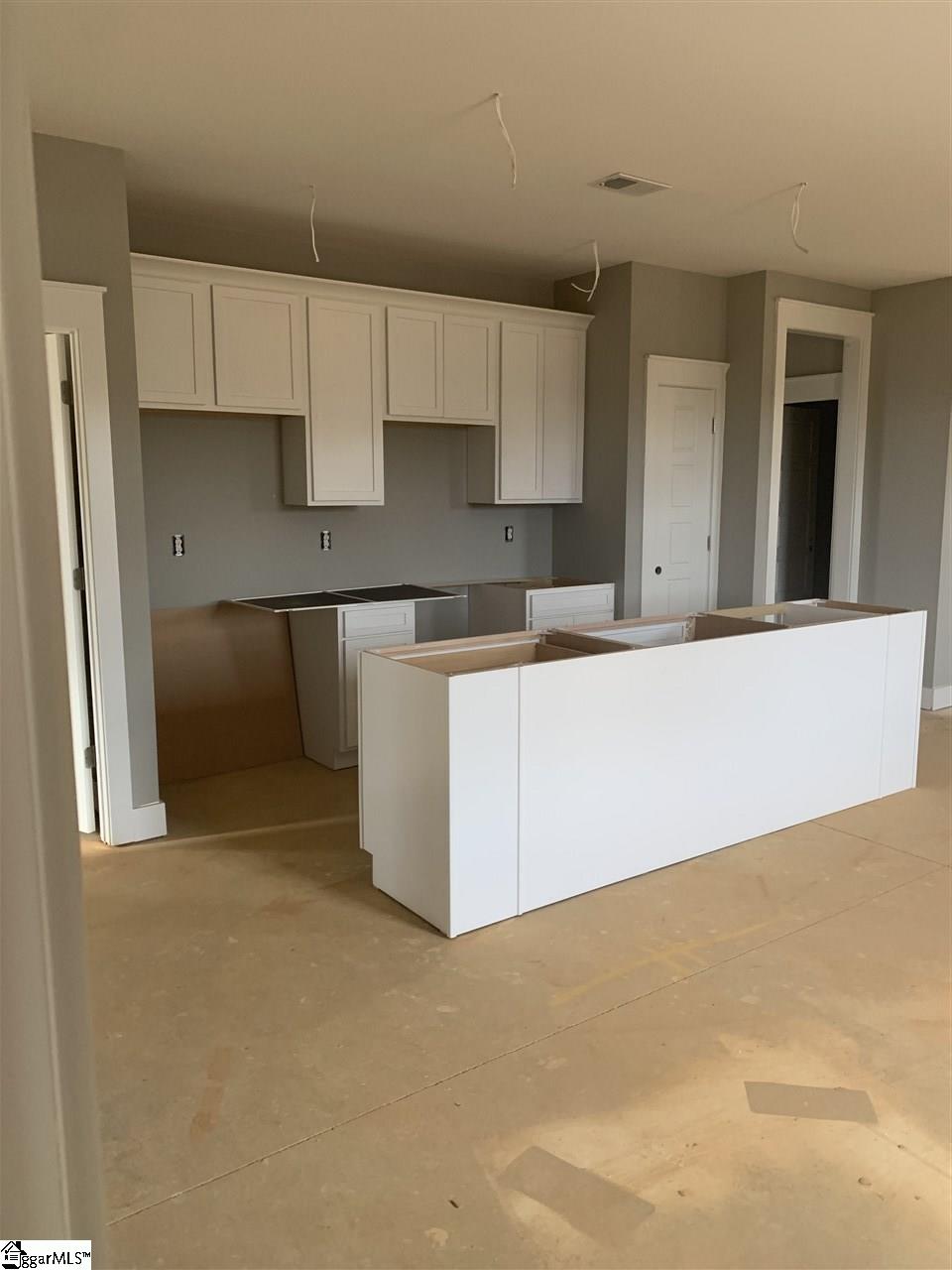 3413 Old Buncombe Road Greenville, SC 29617 - Photo 6 of 11 Gallery Image 6