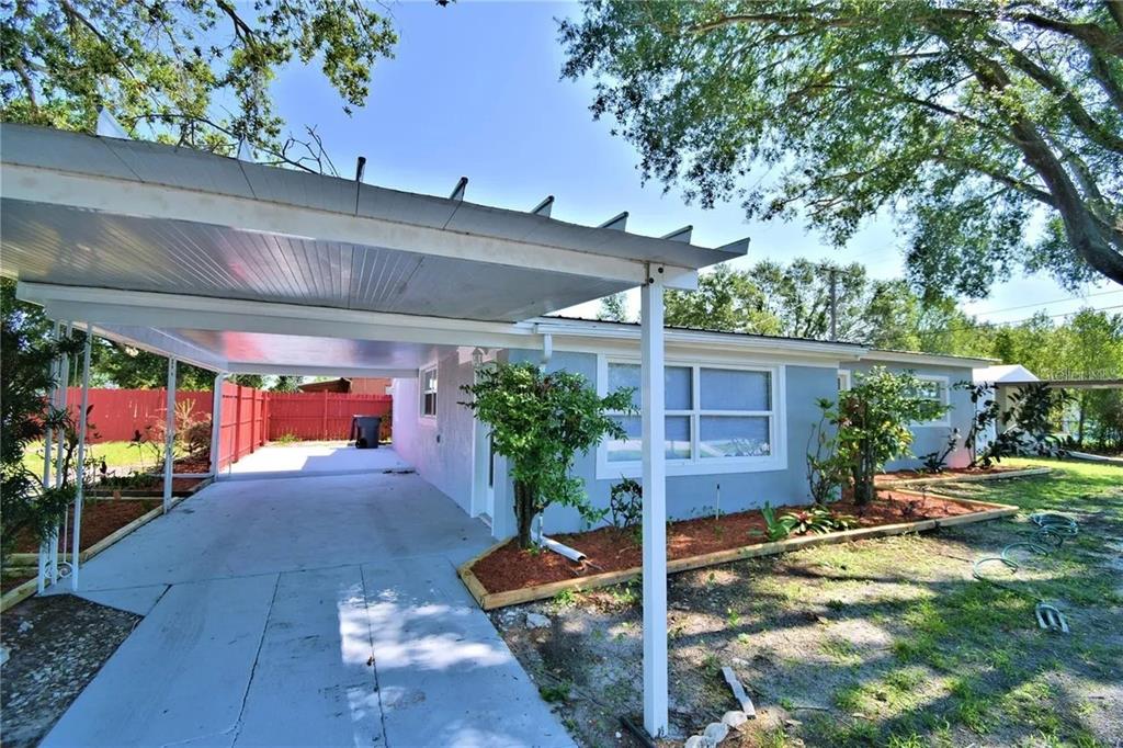 321 Raymond Avenue Frostproof, FL 33843 - Photo 3 of 6