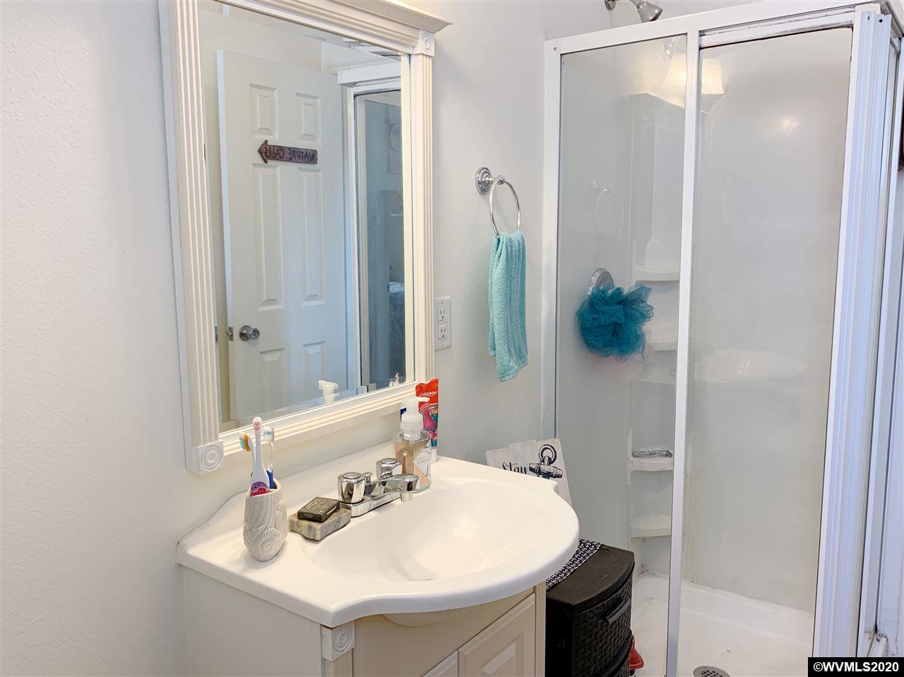 163 Southwest Jasper Street Dallas, OR 97338 - Photo 15 of 31 Gallery Image 15