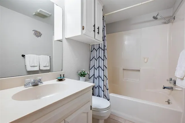 $328,000 | 3033 Hells Gate Loop, Unit D101, Strawn, TX 76475