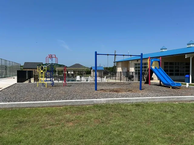 $328,000 | 3033 Hells Gate Loop, Unit D101, Strawn, TX 76475