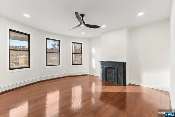 $1,250,000 | 633 Lafayette Avenue, Hawthorne, NJ 07506