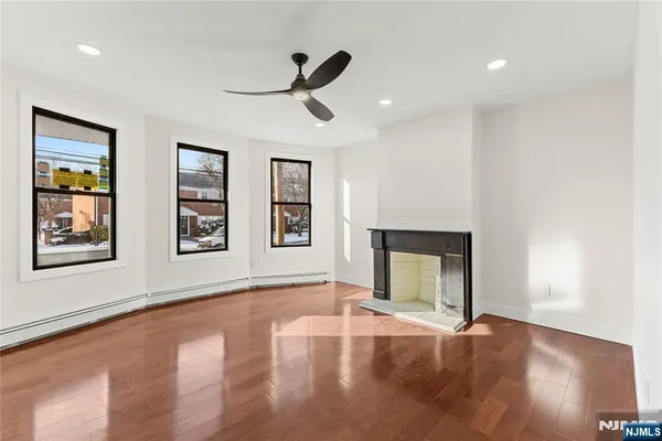 $1,250,000 | 633 Lafayette Avenue, Hawthorne, NJ 07506