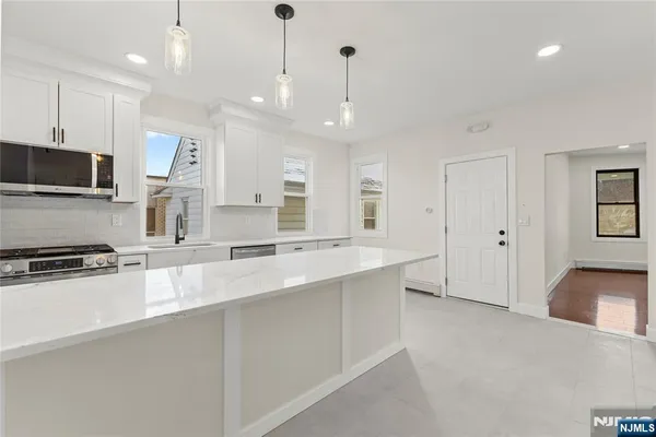 $1,250,000 | 633 Lafayette Avenue, Hawthorne, NJ 07506