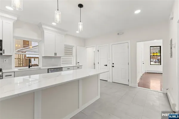 $1,250,000 | 633 Lafayette Avenue, Hawthorne, NJ 07506