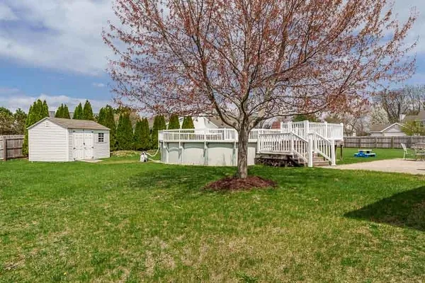 $324,900 | 537 Byrnes Drive, Rockton, IL 61072