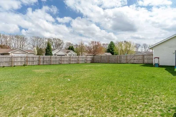 $324,900 | 537 Byrnes Drive, Rockton, IL 61072