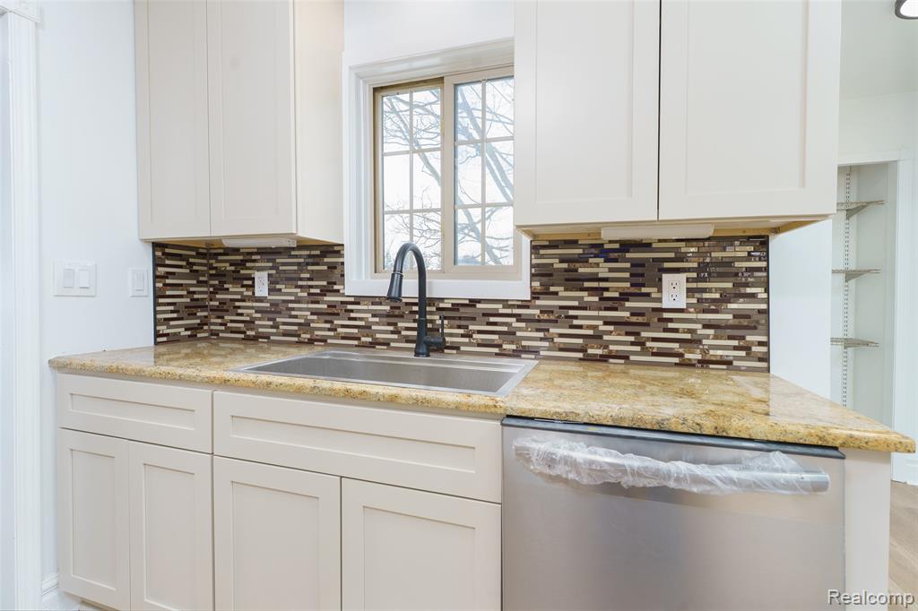 3342 Oak Grove Road Howell, MI 48855 - Photo 33 of 55
