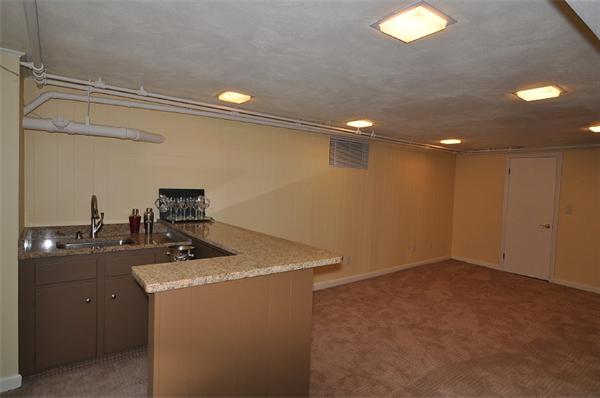 26 Lathrop Road Wellesley, MA 02482 - Photo 16 of 21