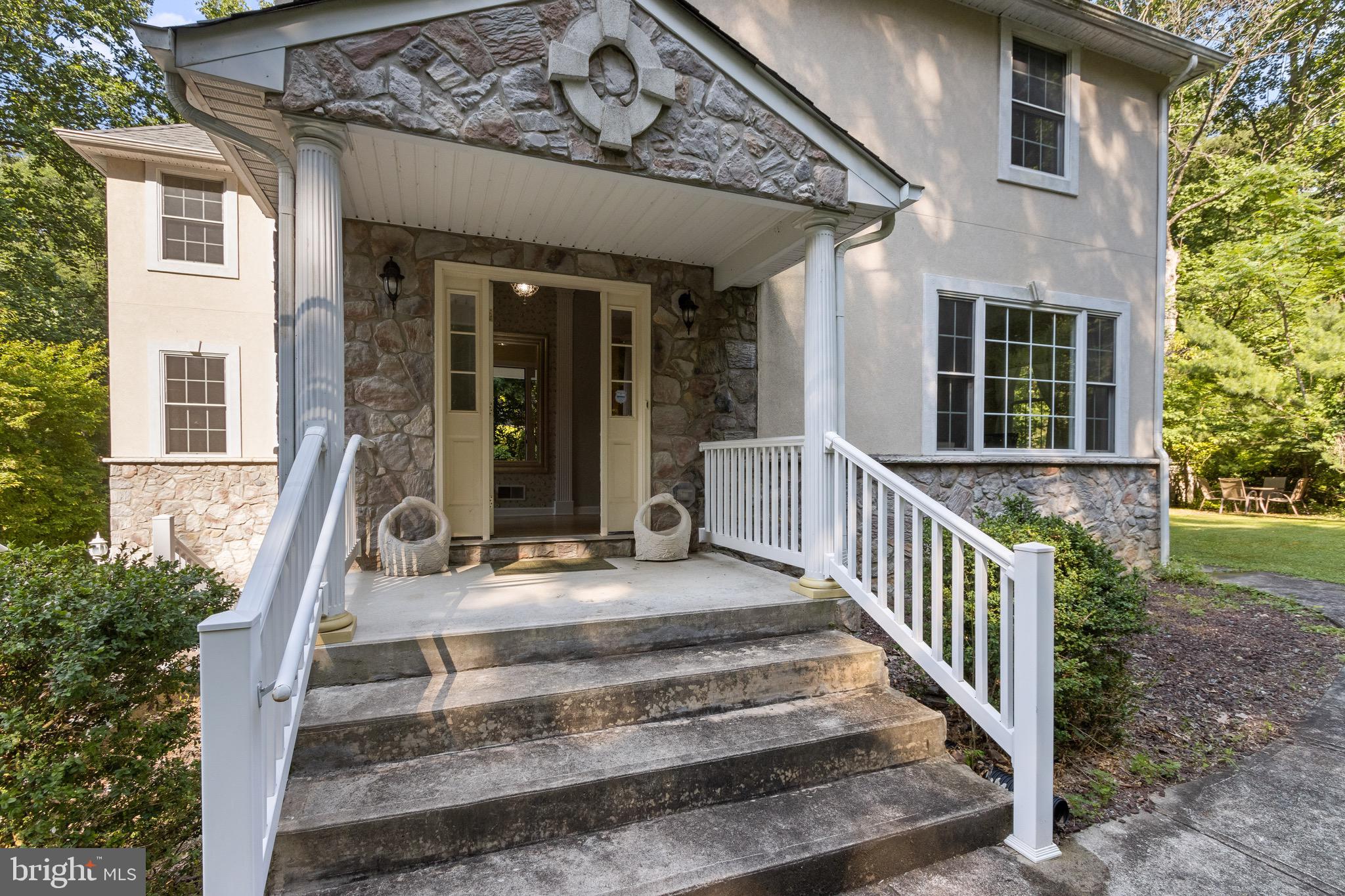 2249 Honeysuckle Road Allentown, PA 18103 - Photo 11 of 47 Gallery Image 11