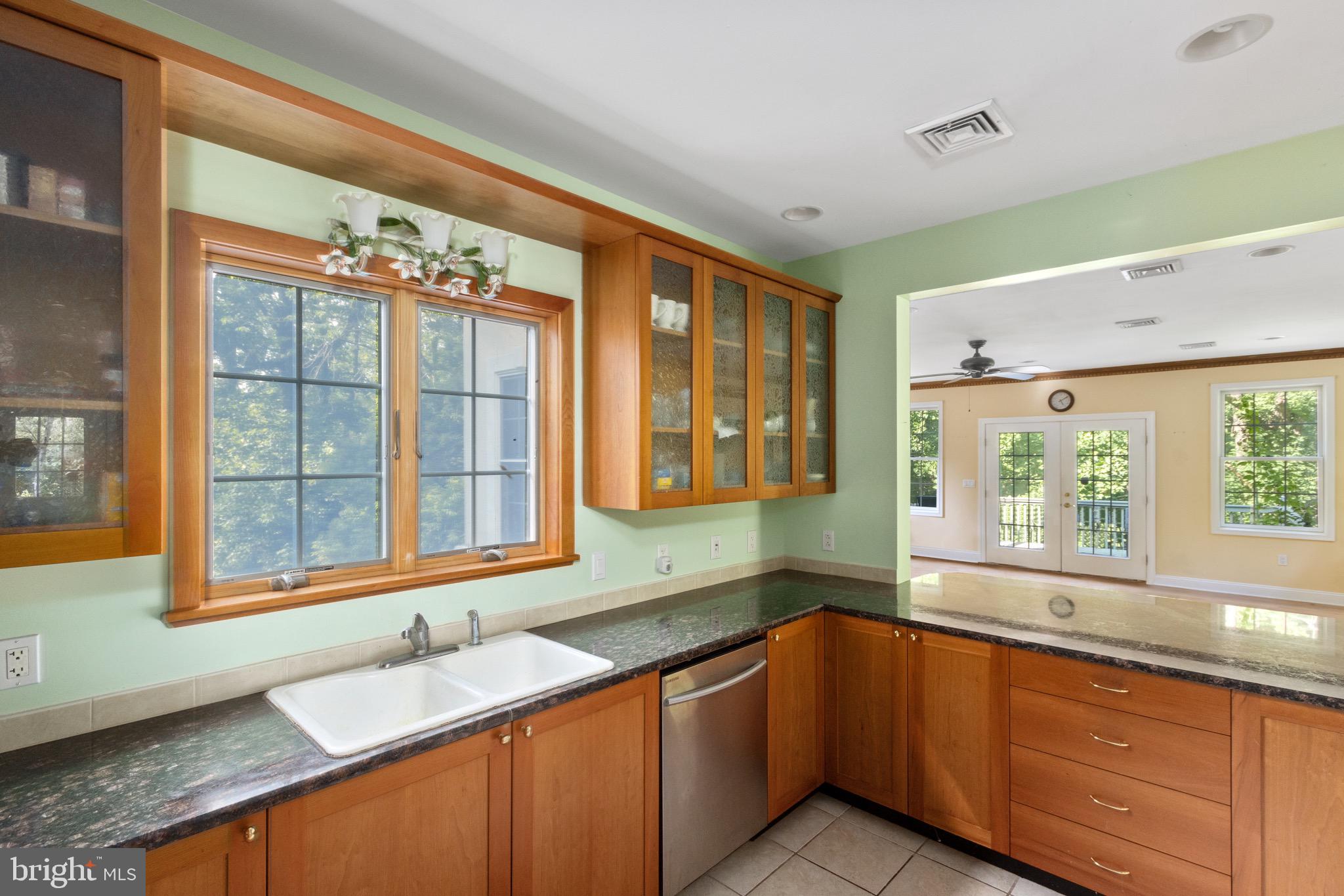 2249 Honeysuckle Road Allentown, PA 18103 - Photo 19 of 47 Gallery Image 19