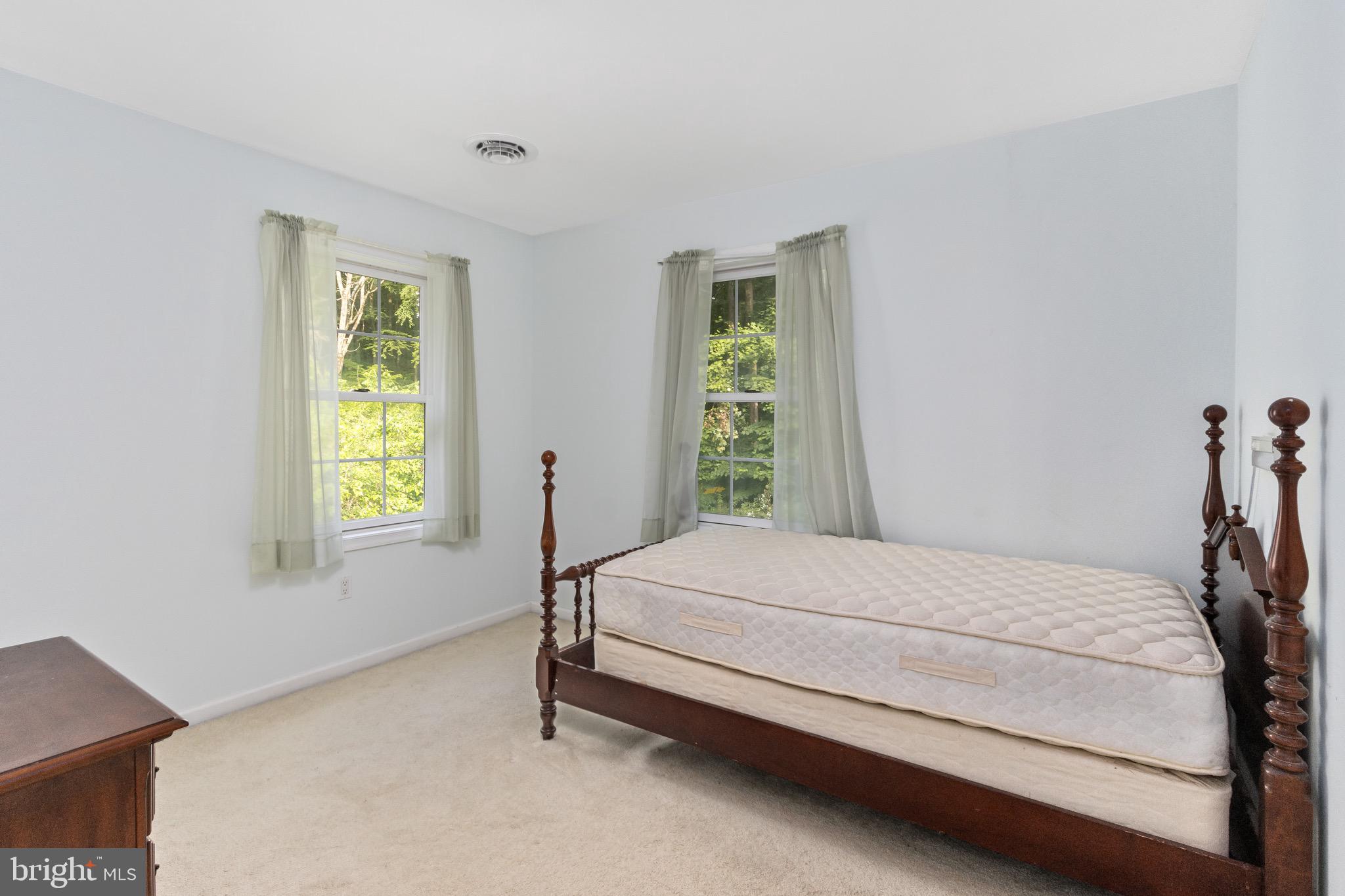 2249 Honeysuckle Road Allentown, PA 18103 - Photo 27 of 47 Gallery Image 27