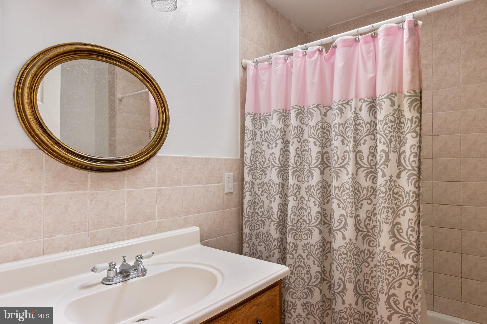 2249 Honeysuckle Road Allentown, PA 18103 - Photo 29 of 47 Gallery Image 29