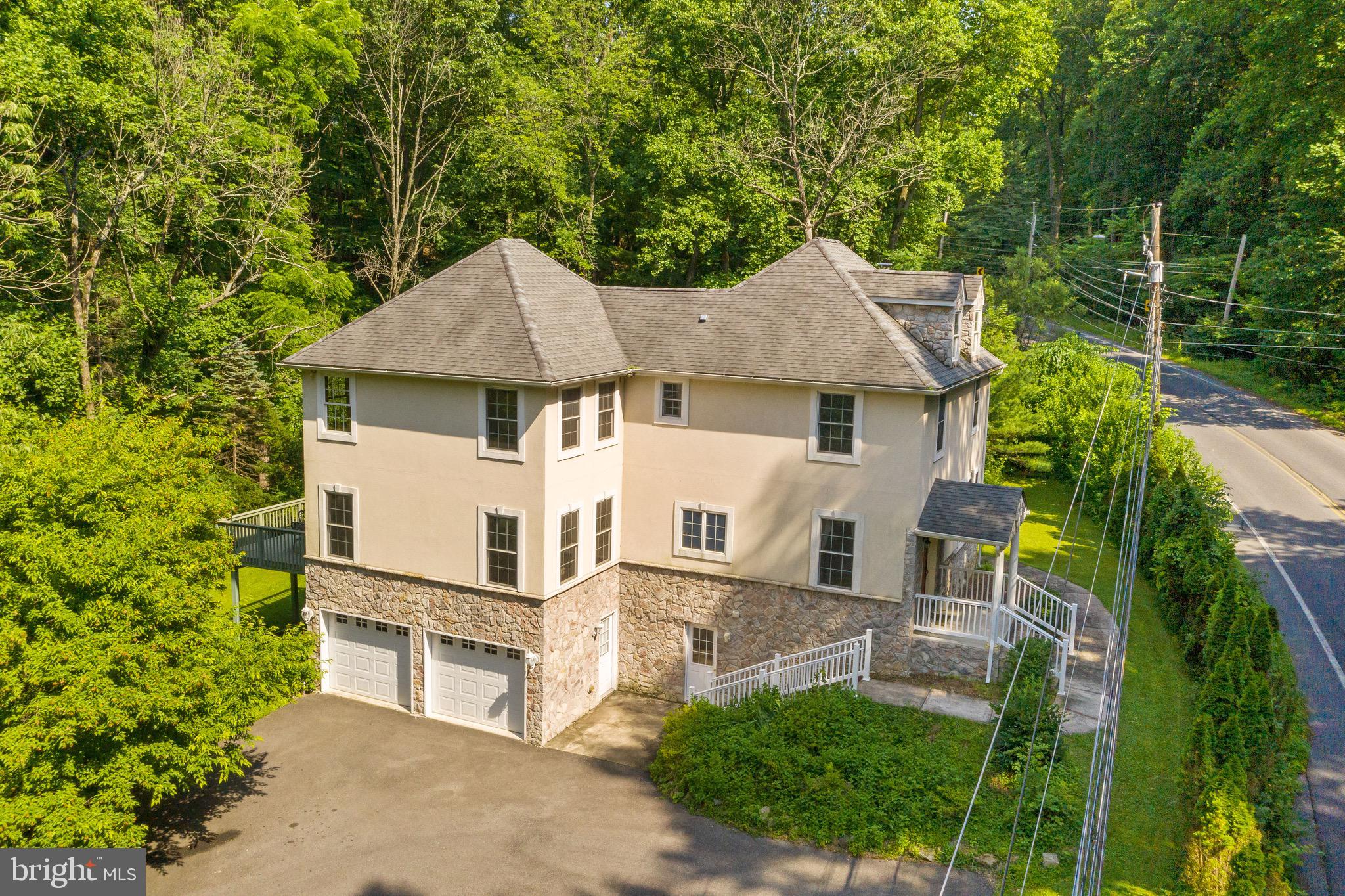 2249 Honeysuckle Road Allentown, PA 18103 - Photo 37 of 47 Gallery Image 37
