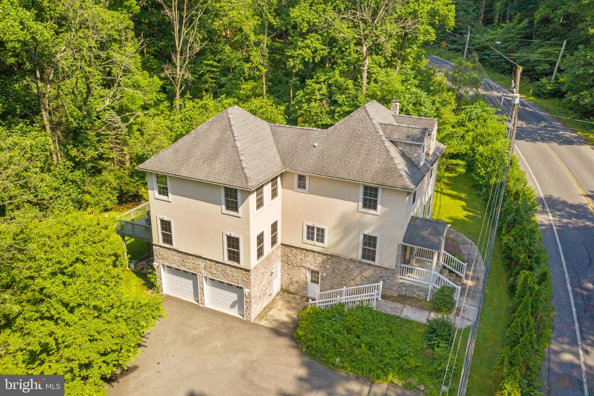 2249 Honeysuckle Road Allentown, PA 18103 - Photo 38 of 47 Gallery Image 38