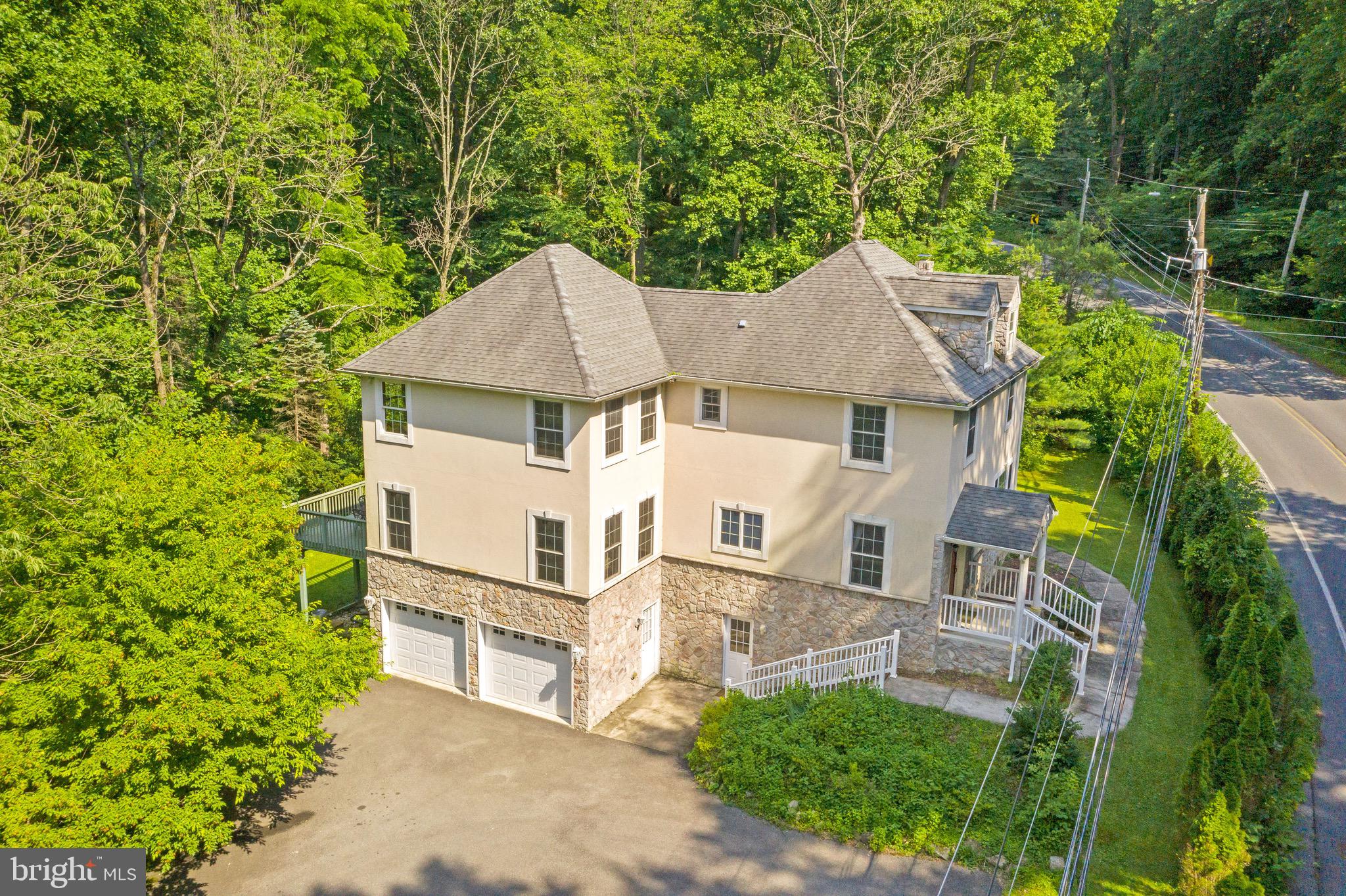 2249 Honeysuckle Road Allentown, PA 18103 - Photo 40 of 47 Gallery Image 40