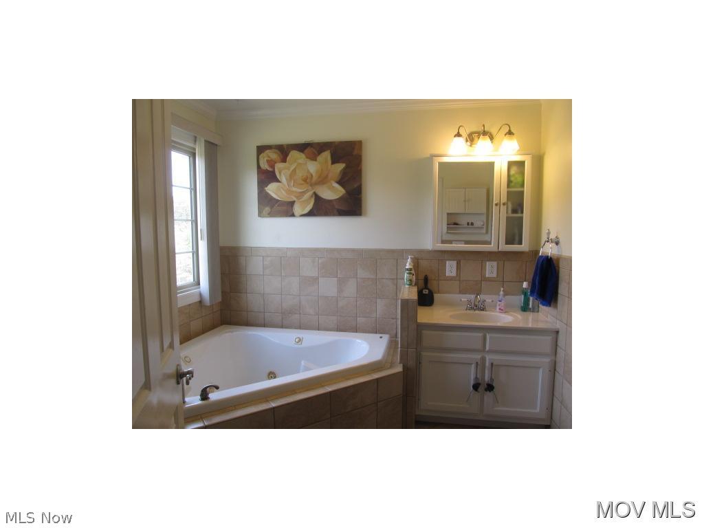 292 Burnfield Road Little Hocking, OH 45742 - Photo 16 of 24 Lovely master bath
