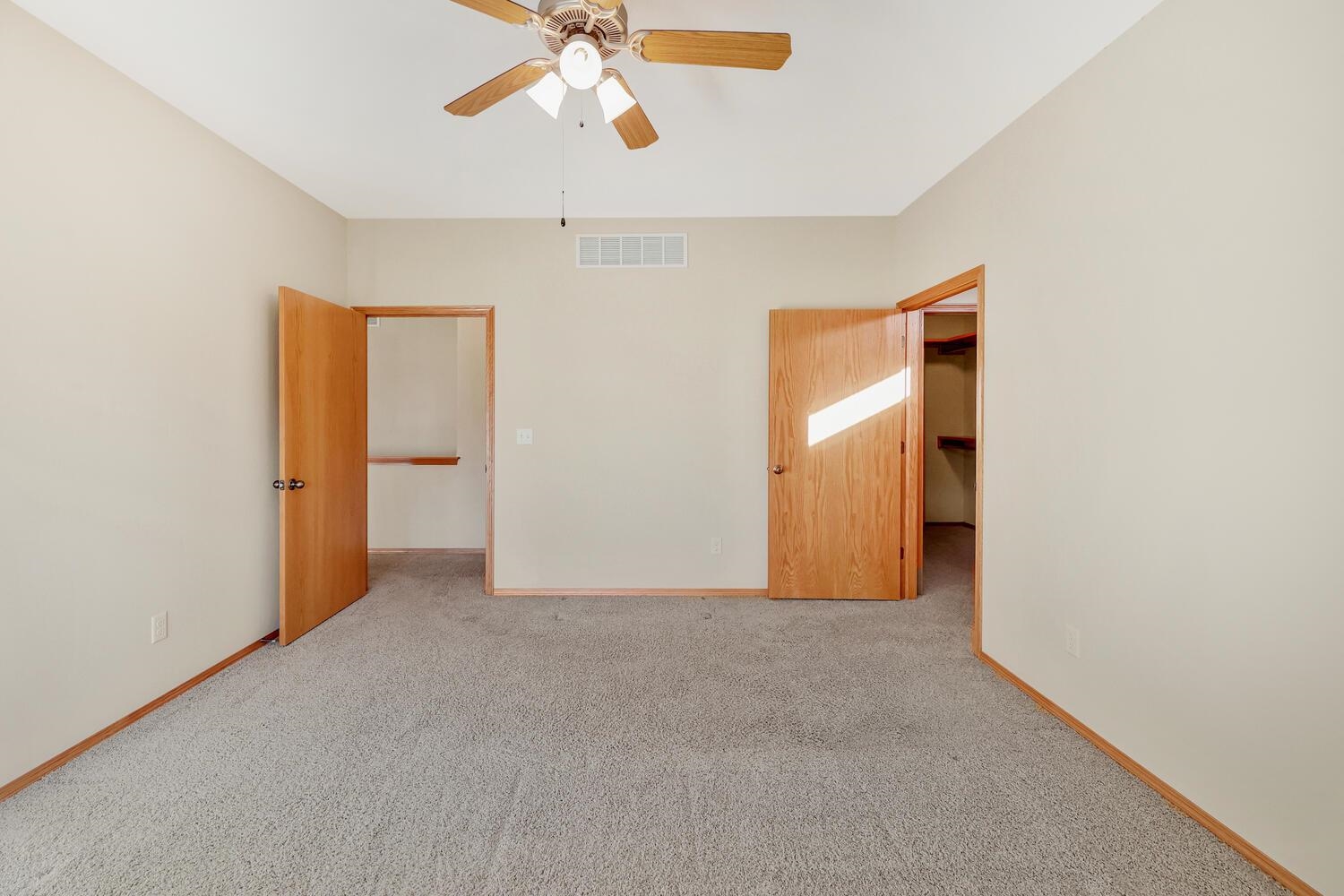 13207 Hunters View Street Wichita, KS 67235 - Photo 17 of 34