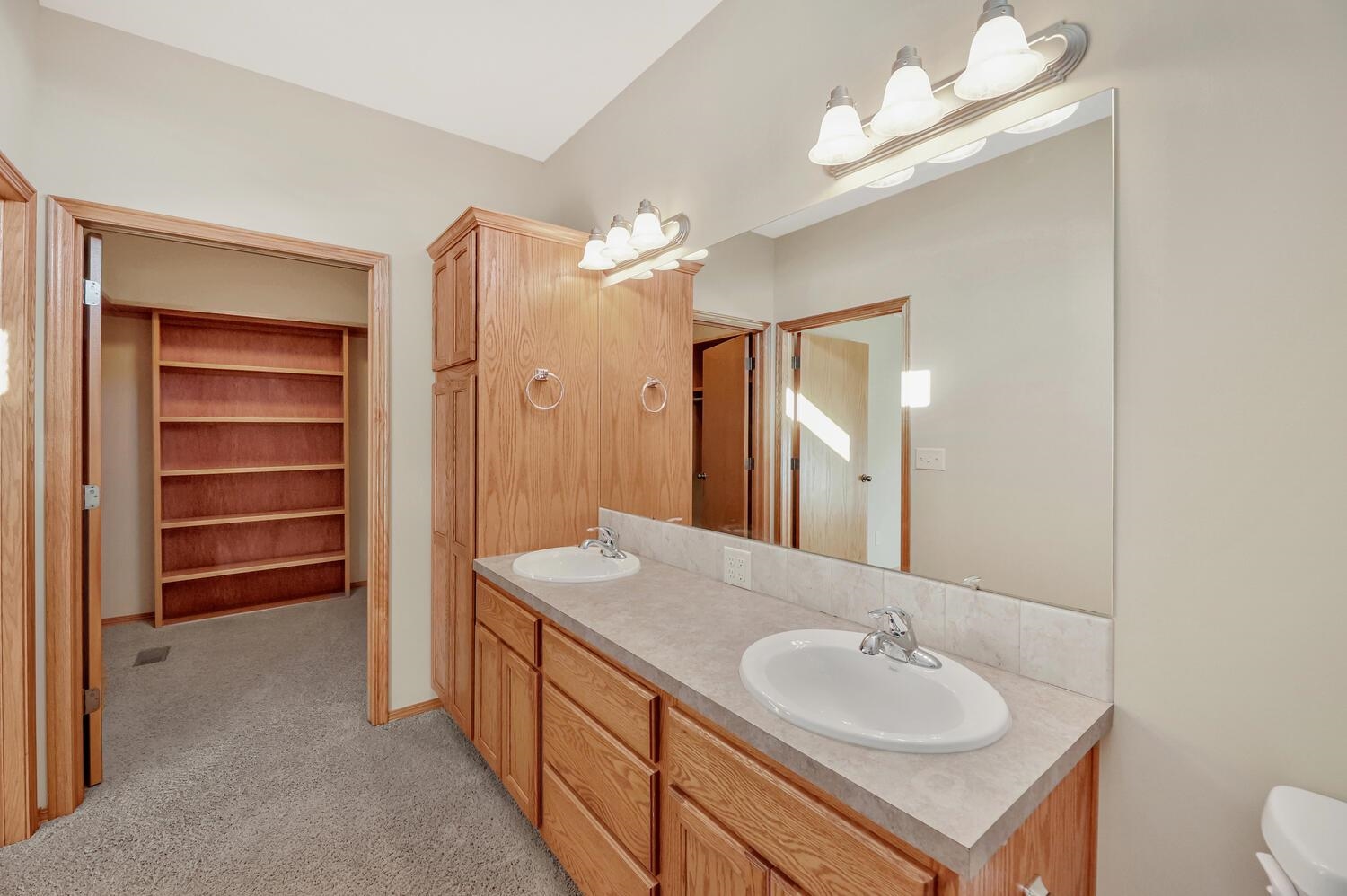 13207 Hunters View Street Wichita, KS 67235 - Photo 19 of 34