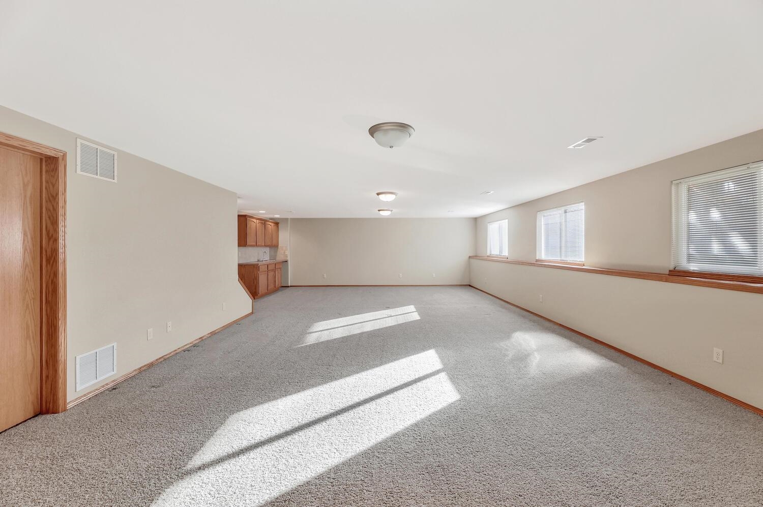 13207 Hunters View Street Wichita, KS 67235 - Photo 27 of 34