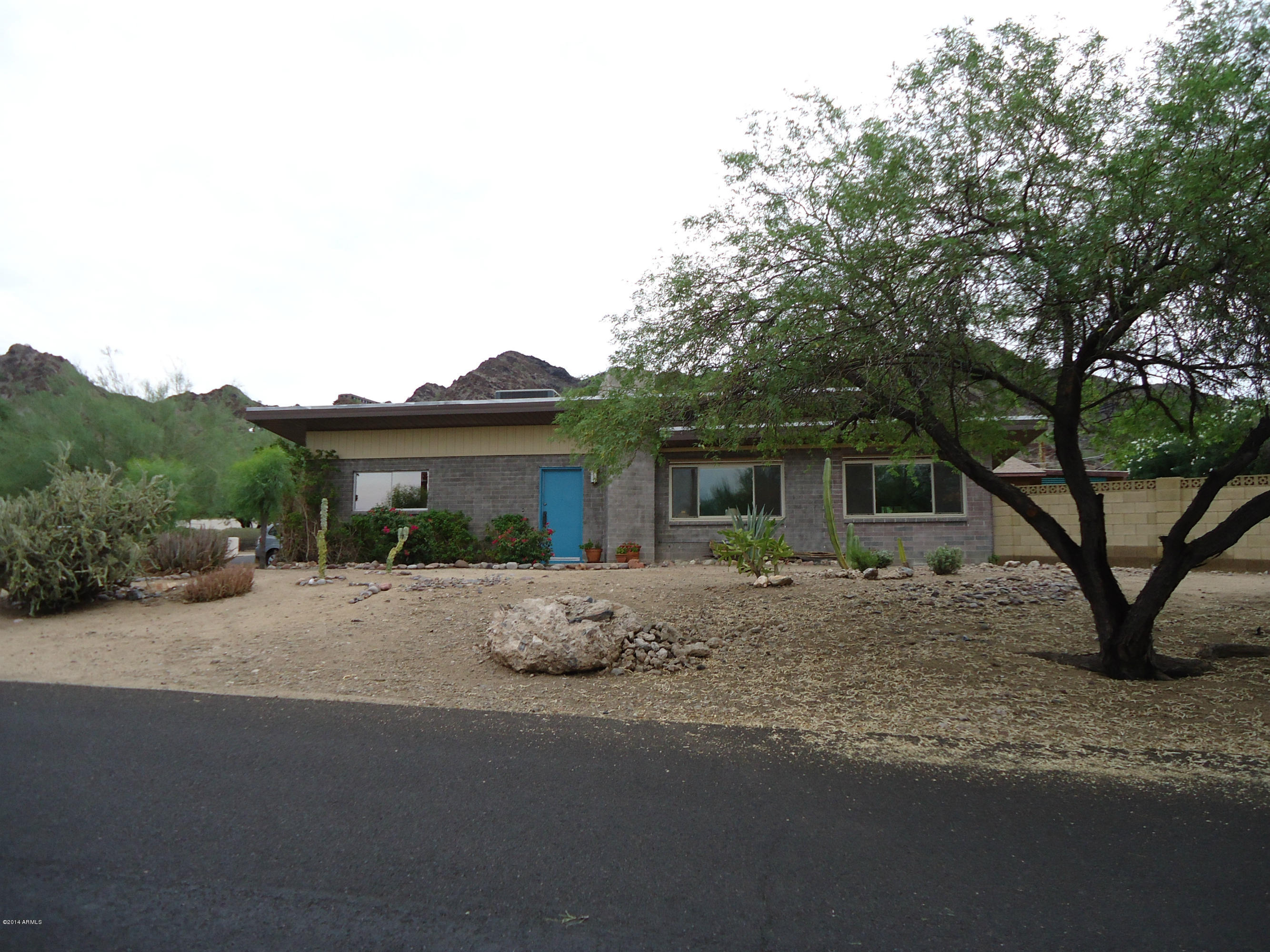 1701 East Mountain View Road Phoenix, AZ 85020 - Photo 1 of 34 DSC00961