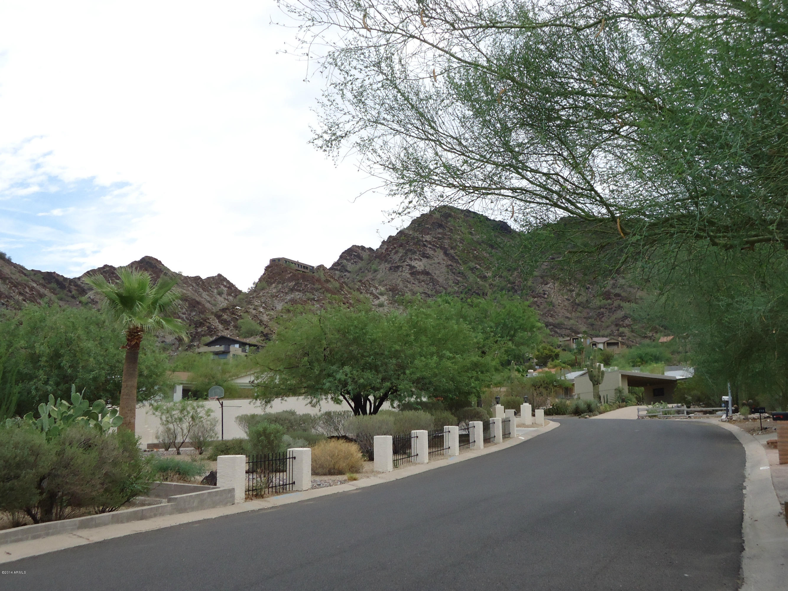 1701 East Mountain View Road Phoenix, AZ 85020 - Photo 33 of 34 DSC00959