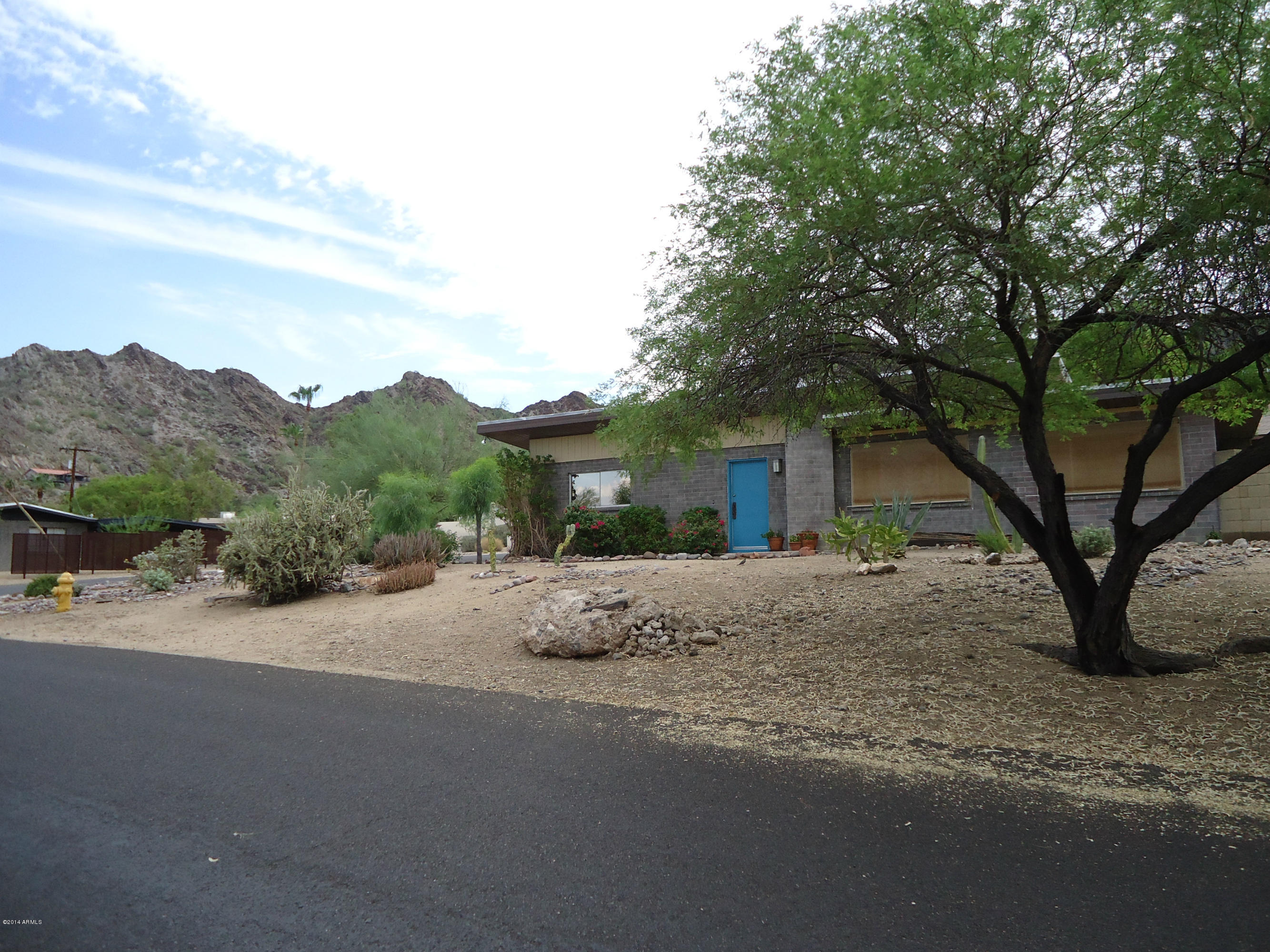 1701 East Mountain View Road Phoenix, AZ 85020 - Photo 6 of 34 DSC00931