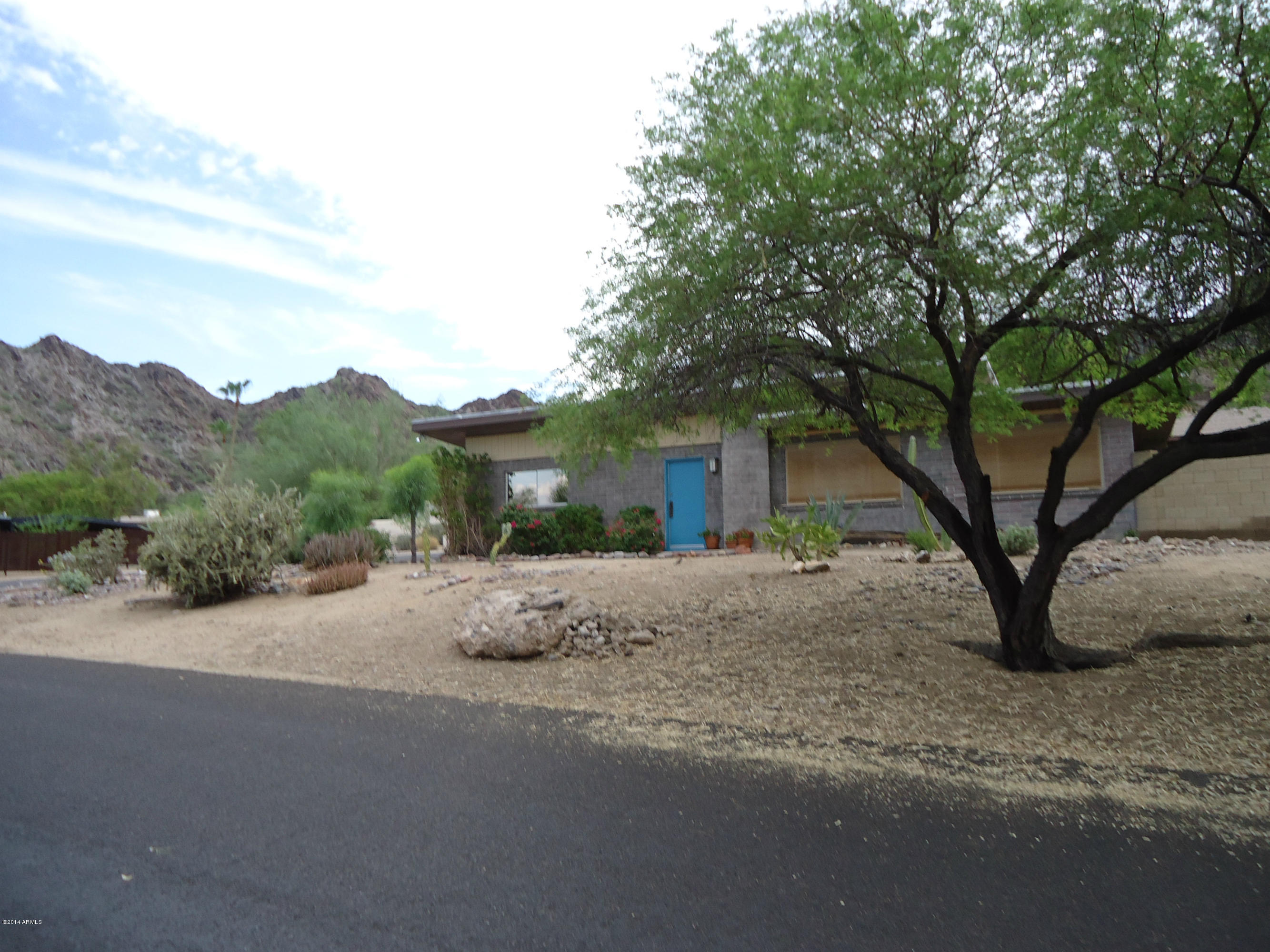 1701 East Mountain View Road Phoenix, AZ 85020 - Photo 7 of 34 DSC00932