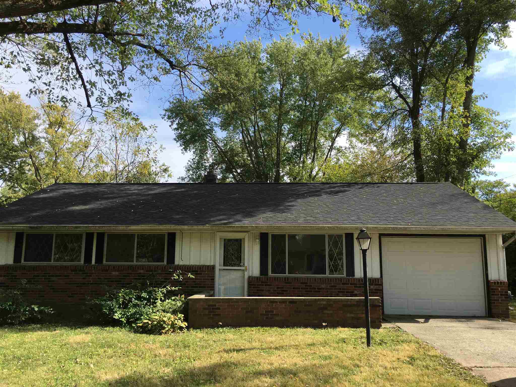3322 North Stoneycrest Road Bloomington, IN 47404 - Photo 1 of 25 Gallery Image 1