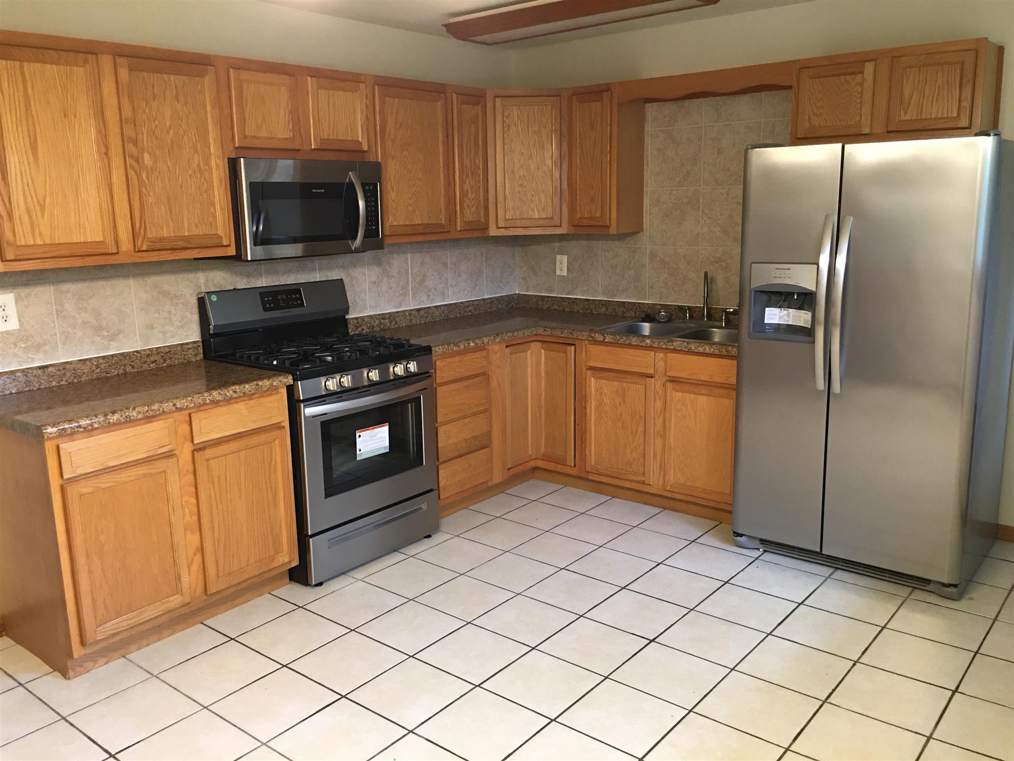 3322 North Stoneycrest Road Bloomington, IN 47404 - Photo 2 of 25 Gallery Image 2