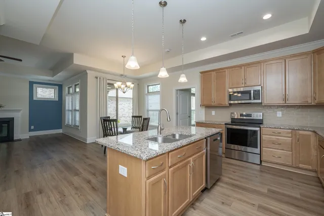 $375,000 | 811 Vita Drive, Greer, SC 29650