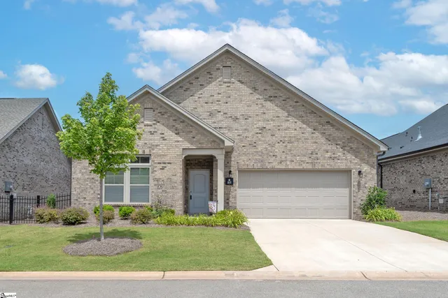 $375,000 | 811 Vita Drive, Greer, SC 29650