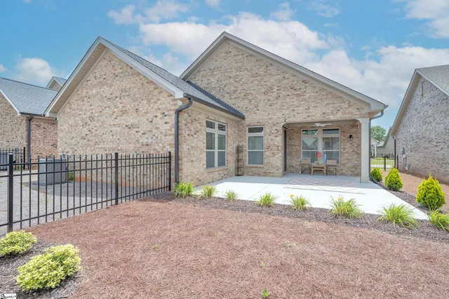 $375,000 | 811 Vita Drive, Greer, SC 29650