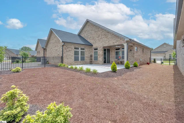 $375,000 | 811 Vita Drive, Greer, SC 29650