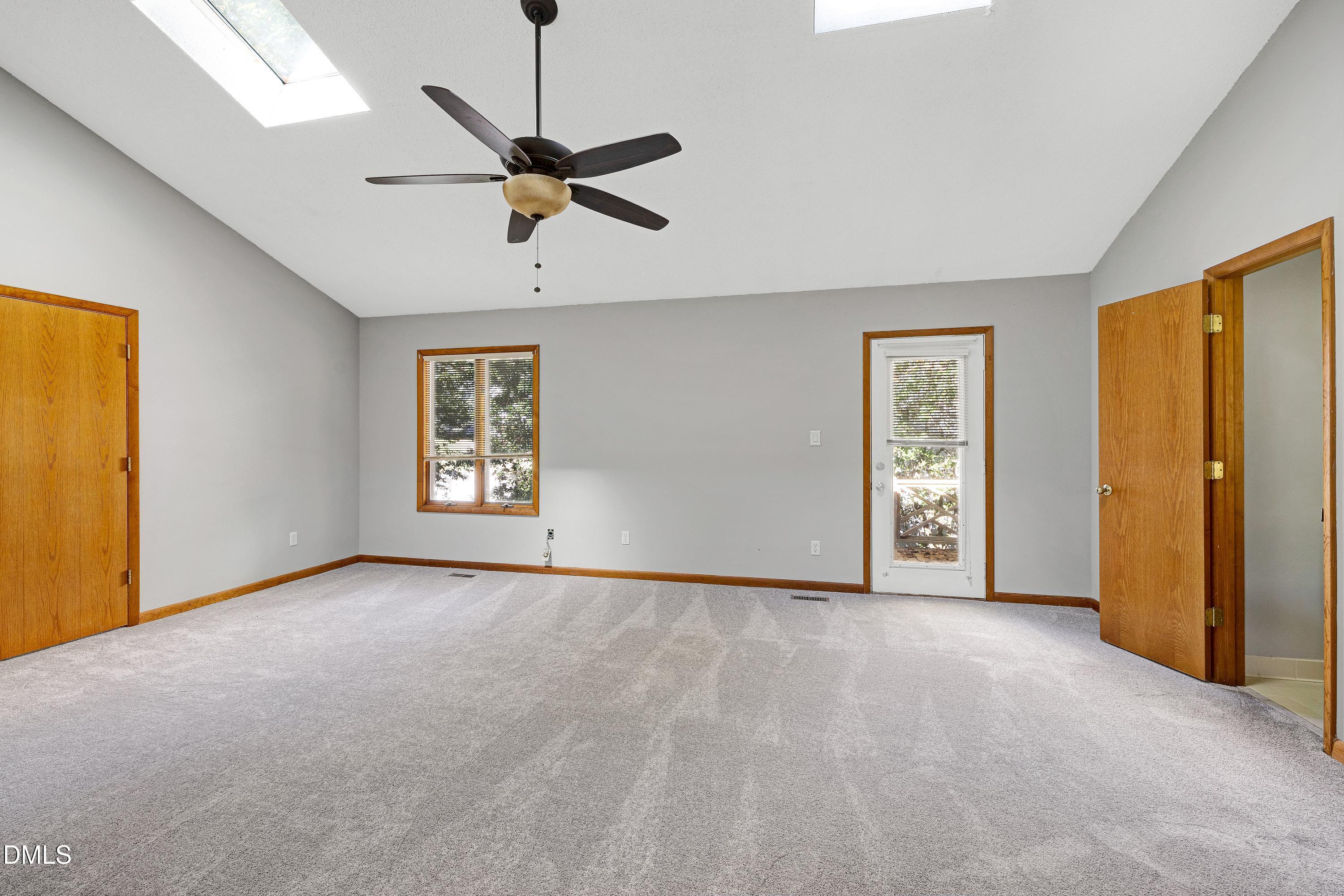 205 Kingsmill Road Cary, NC 27511 - Photo 12 of 56 Scene-23