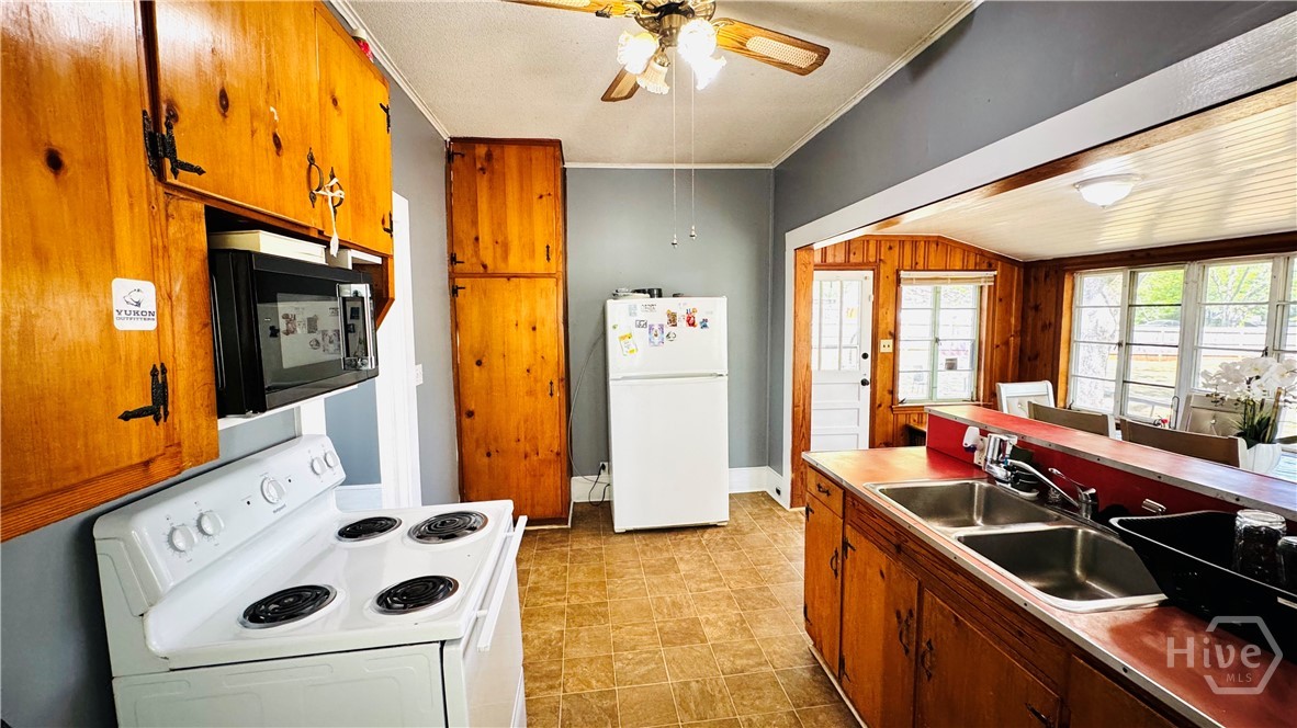 397 Shankle Heights Commerce, GA 30529 - Photo 7 of 30