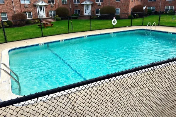 $350,000 | 12 Colonial Village Drive, Unit 12, Arlington, MA 02474