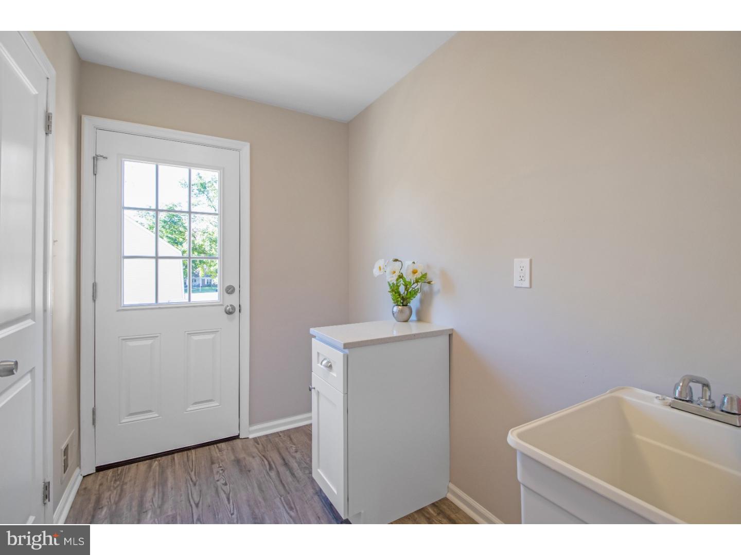 1112 Church Road Springfield, PA 19064 - Photo 15 of 25 Laundry Room