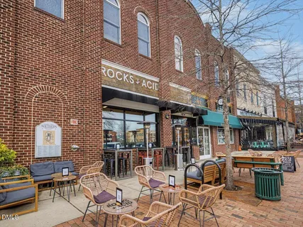 $785,000 | 913 Edgewater Circle, Chapel Hill, NC 27516