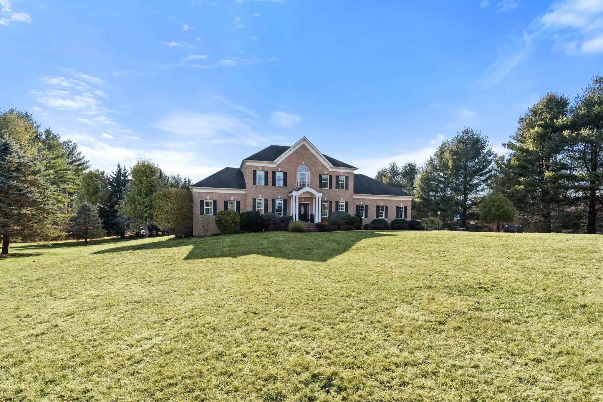 1301 Ladd Road Waynesboro, VA 22980 - Photo 4 of 73 Rests In Center 5 Acres