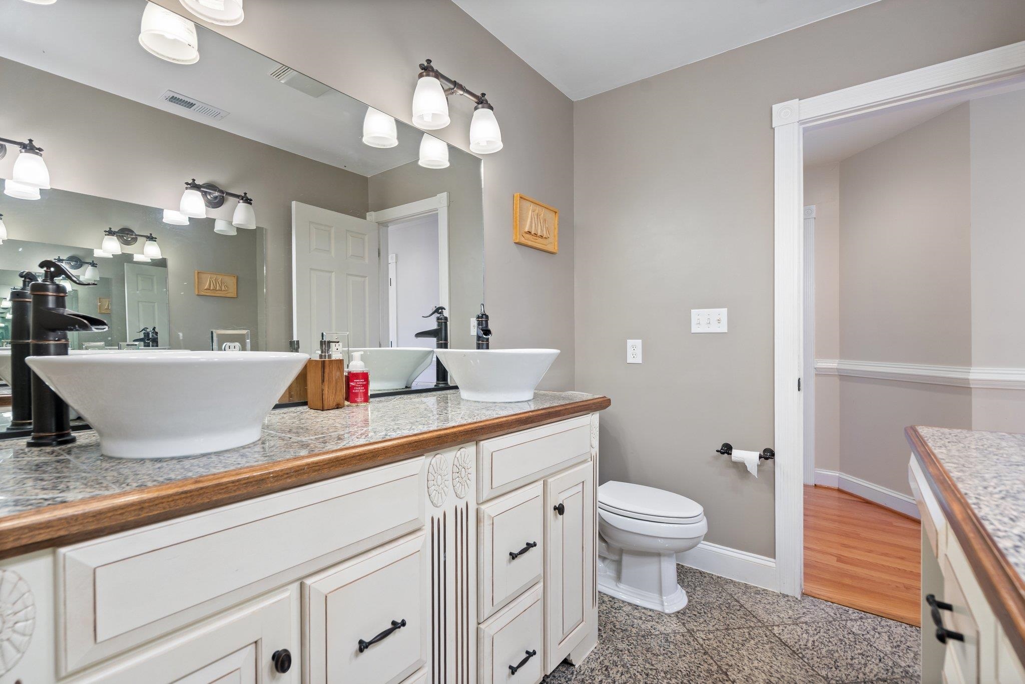 1301 Ladd Road Waynesboro, VA 22980 - Photo 54 of 73 2nd Floor Hallway Bath
