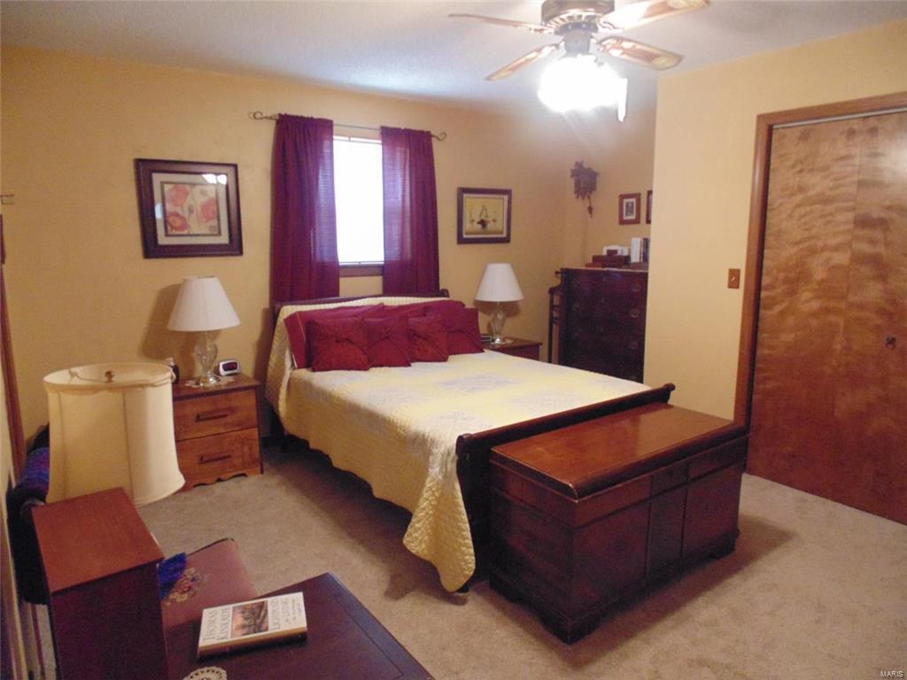 2124 St Raphael Court Highland, IL 62249 - Photo 11 of 87 Gallery Image 11