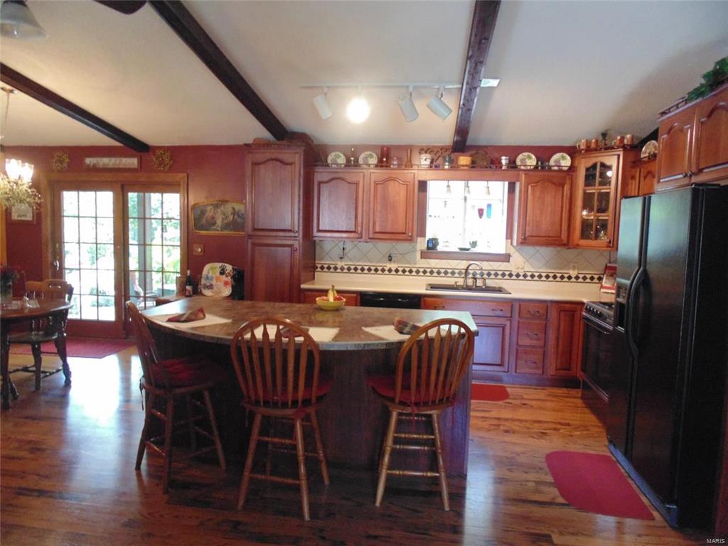 2124 St Raphael Court Highland, IL 62249 - Photo 9 of 87 Gallery Image 9